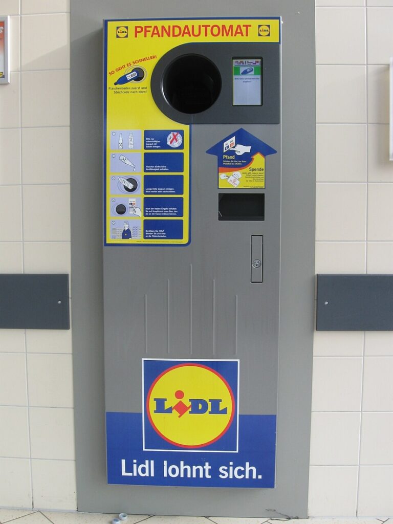 Pfand System Explained: Germany's Bottle Deposit Complete Guide 6 Lidl bottle return machine, featuring a user interface for recycling bottles and cans, with clear instructions displayed.