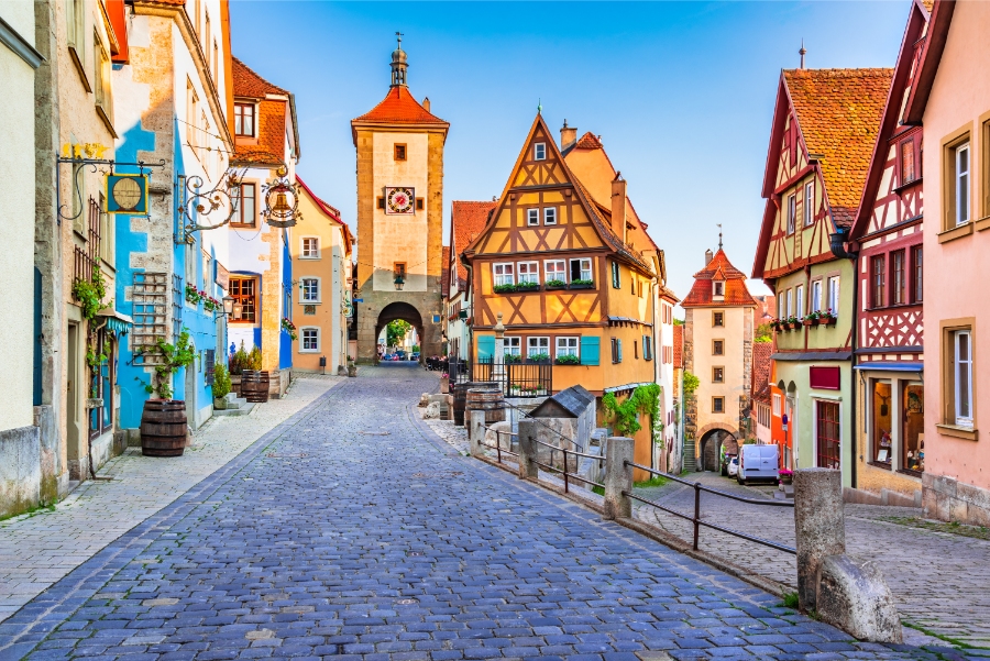 Visiting Germany for the First Time: 20 Essential Tips for New Travelers 27 Scenic view of Rothenburg ob der Tauber, showcasing its medieval architecture and charming streets in Bavaria, Germany.